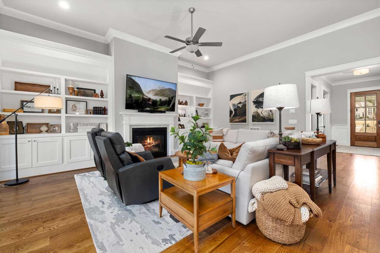 Side Table, Console Table or Sofa in a living room with recliners and a couch
