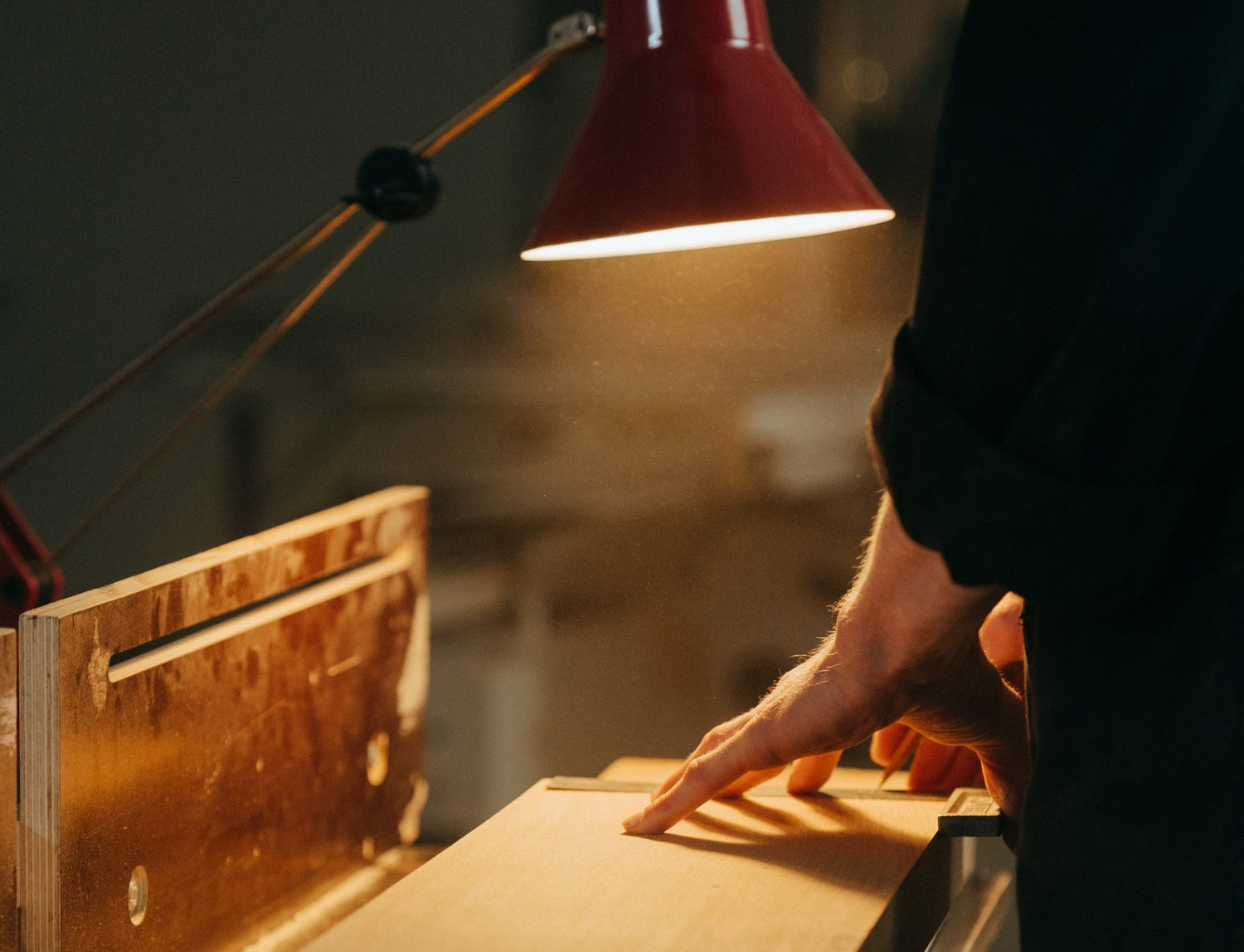 What Distinguishes Our Solid Wood Beds, Tables, and Dressers