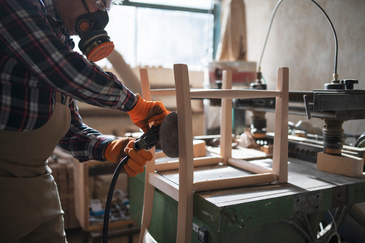 The 10 Best American Furniture Makers (Handcrafted in the USA)