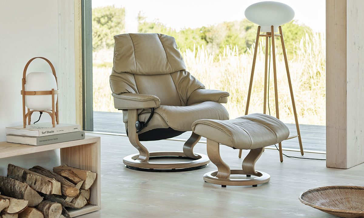 Stressless Reno Recliner with Classic Base