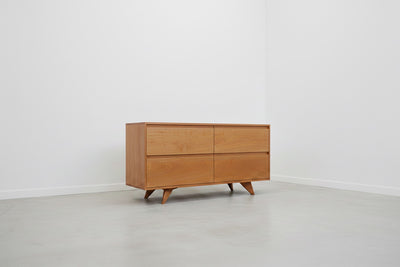 Modern Mid-Century Dresser in Cherry - Solid Wood 4 Drawer