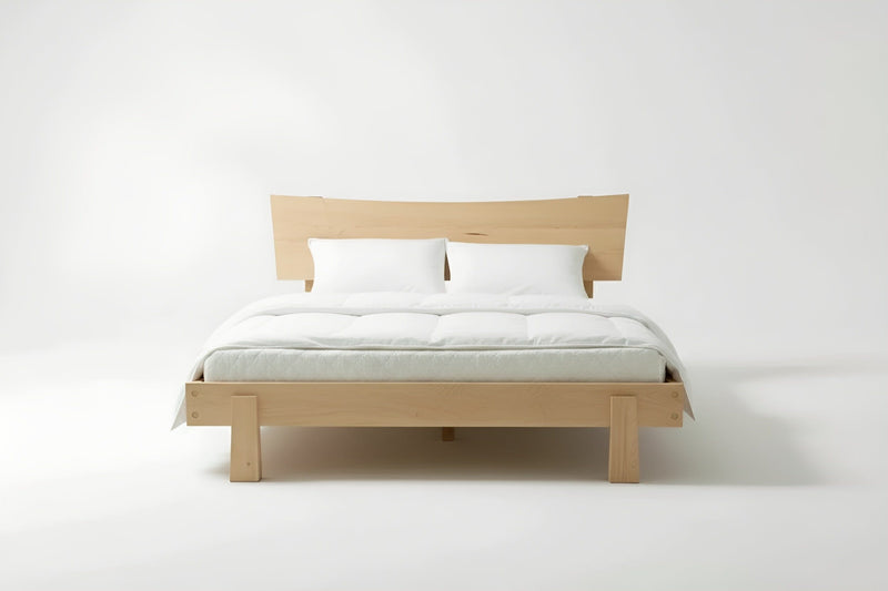Horizon platform bed in solid hard maple