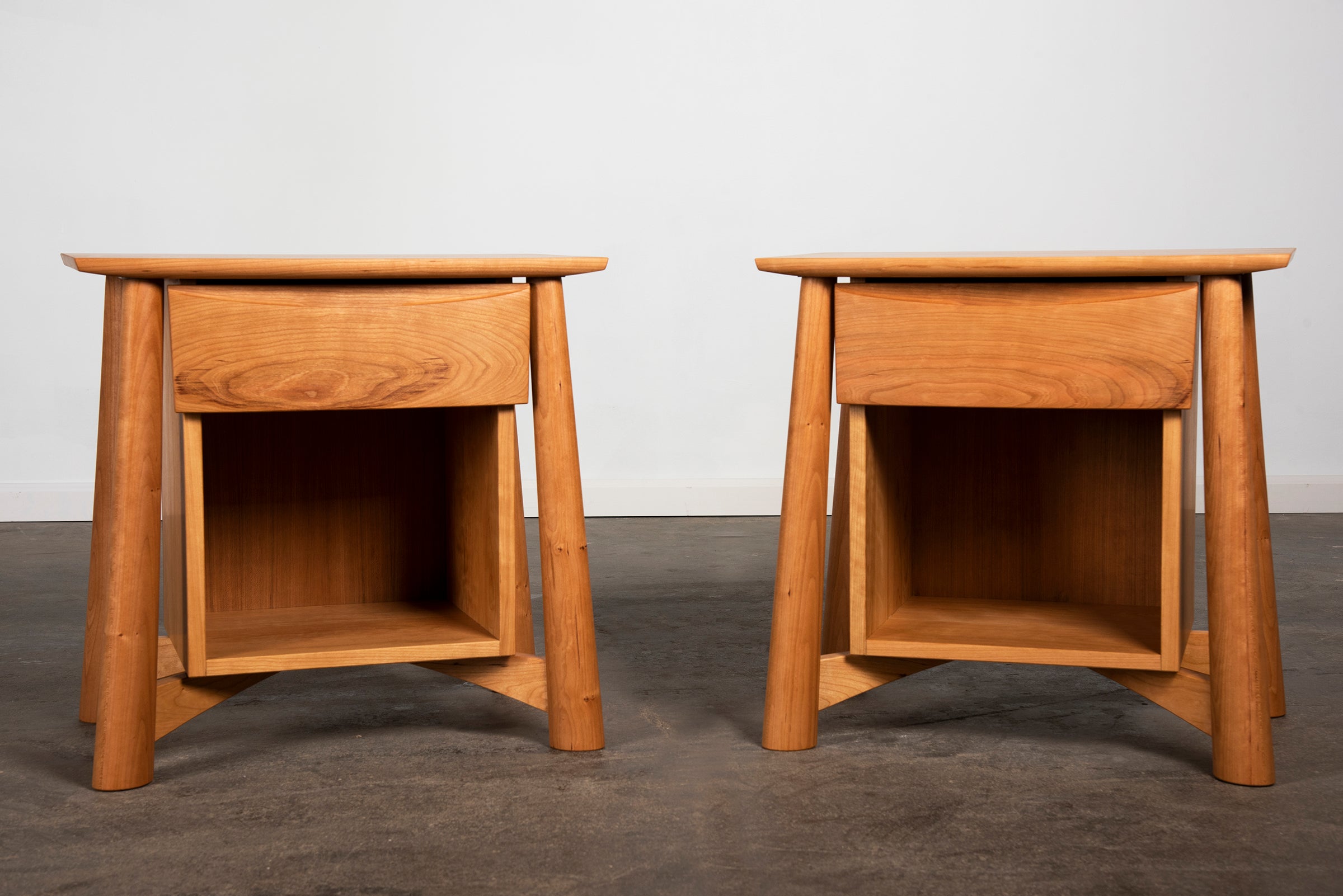Sunrise Side Table - Cherry